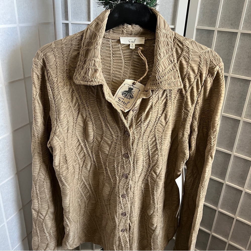 Easel Textured Brown Taupe Button-Down Shirt - Picture 6 of 6